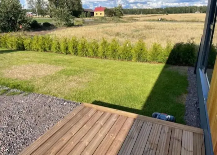 Modern Close To And Nature *